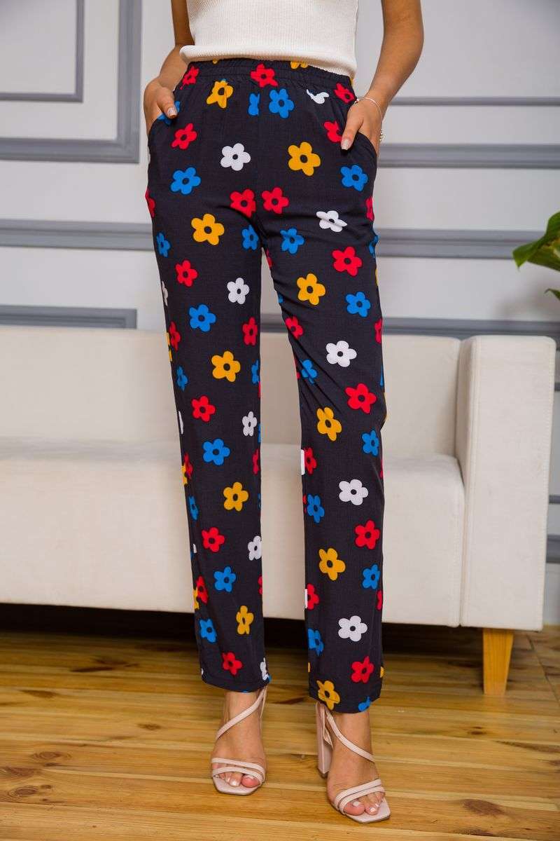 черного цвета с узором