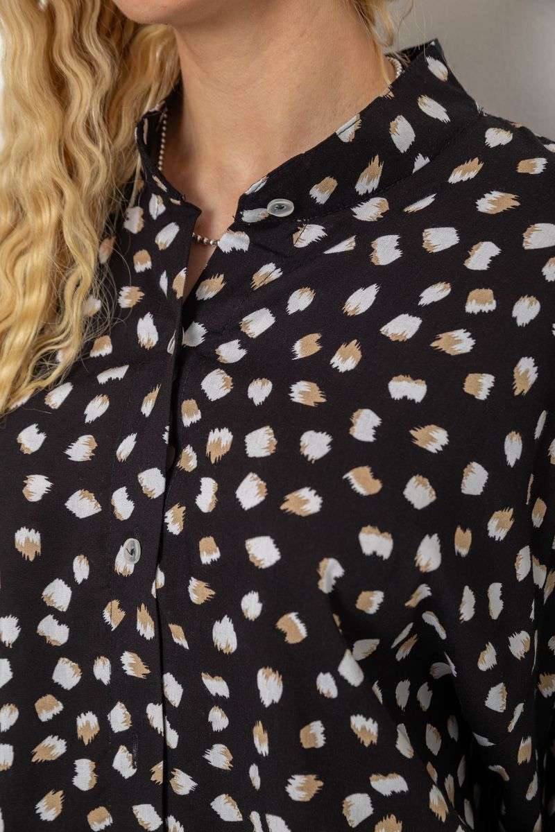 Рубашка женская свободного кроя с принтом, цвет черный, 102R5228-1 — изображение 5