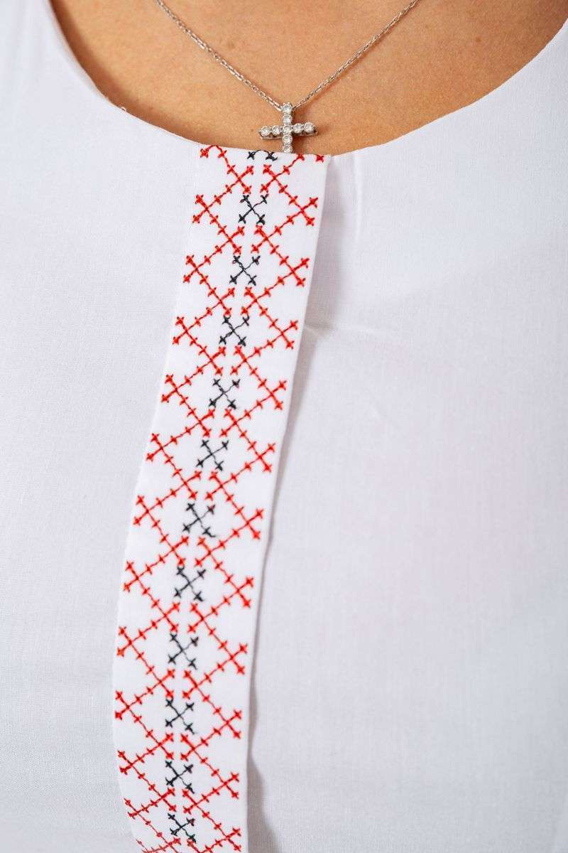 Блуза классическая с вышивкой, цвет белый, 230R03-1 — изображение 6