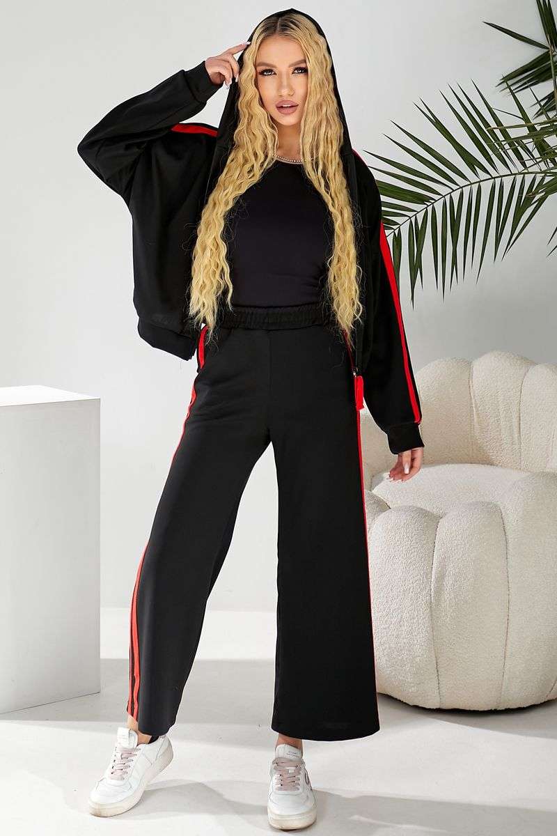 Спортивный костюм женский