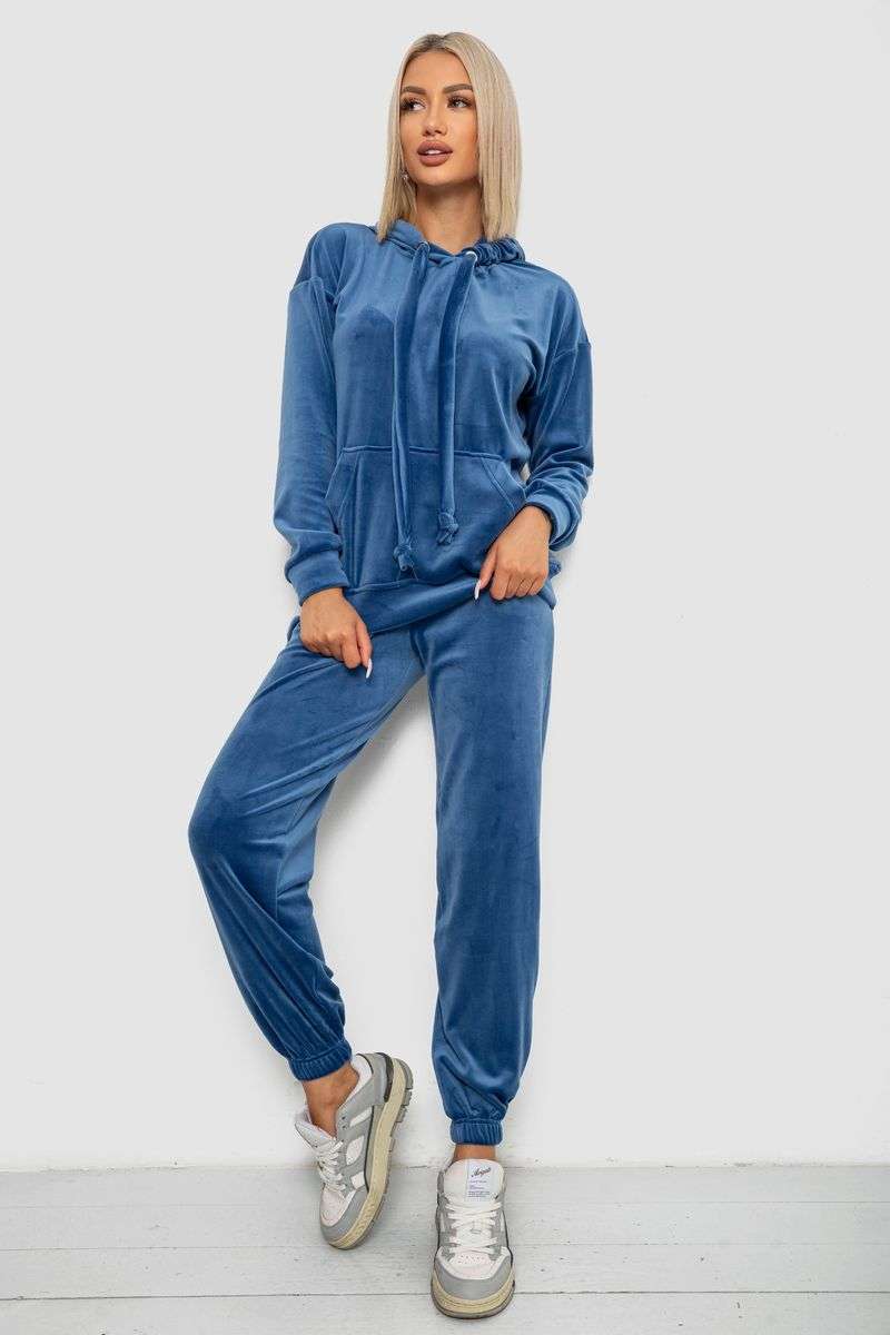 Спортивный костюм женский велюровый