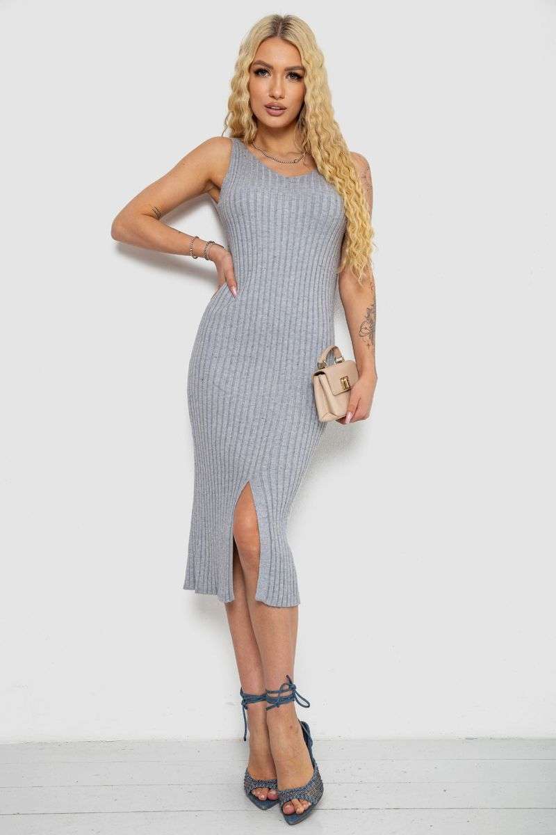 Платье вязаное однотонное