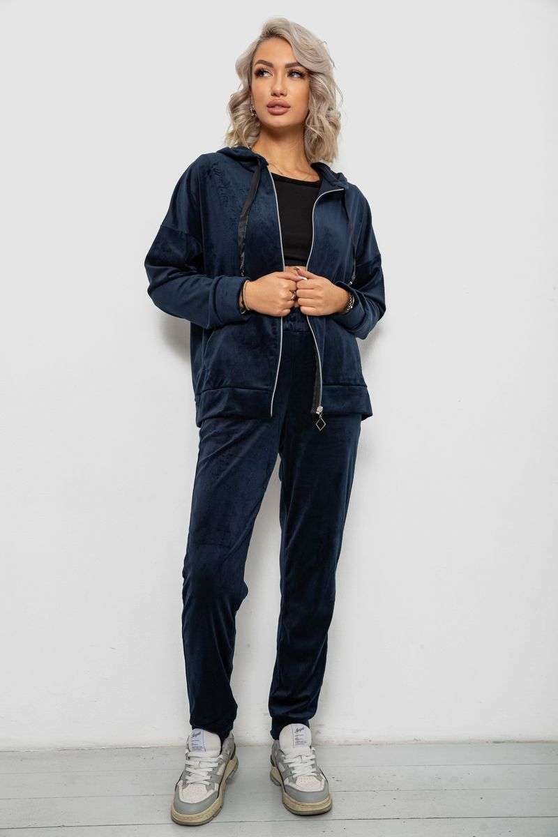 Спортивный костюм женский велюровый