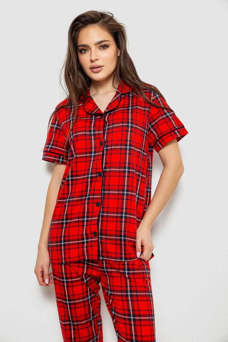 цвет красный