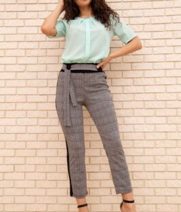 Женские укороченные брюки, в клетку с лампасами, цвет Серый, 172R9314-3